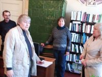 Despre cărţi şi păsări în zile de război