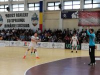 Campioana Dinamo Bucureşti a fost dominată în prima repriză de CSU din Suceava