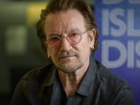 Bono, solistul trupei U2, a dezvăluit că are un frate vitreg de a cărui existenţă nu a ştiut zeci de ani