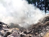 Plângere penală pentru o firmă care a vrut să scape, prin ardere, de deşeuri
