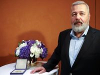 Dmitri Muratov, laureat rus al Premiului Nobel şi-a vândut medalia pentru 103 milioane dolari
