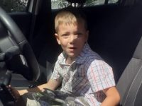 Cadou-surpriză pentru un copil din Şcheia, la împlinirea vârstei de 6 ani