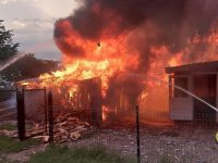 Gospodărie incendiată intenţionat