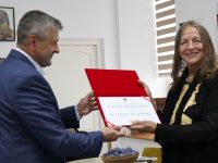 Unul din cei mai premiaţi artişti români pe plan mondial, prof. univ. dr. Suzana Fântânariu, cetăţean de onoare la Fălticeni