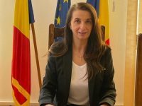 Administratorul public al municipiului Rădăuţi, Cristina Nichiforiuc, a demisionat din funcţie şi din partid