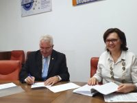 Ion Lungu a semnat contractele pentru renovarea unor blocuri din centrul oraşului