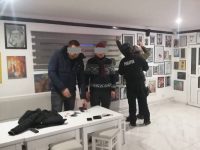 Razie a poliţiştilor la Vicovu de Sus
