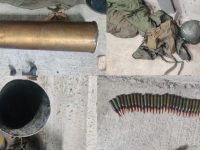 Un tub de obuz, muniţie şi componente de uniformă militară ucraineană au fost găsite într-un microbuz ucrainean