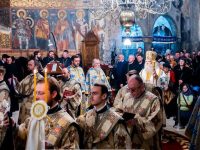 Sfânta Liturghie în noaptea dintre ani la Mănăstirea „Sfântul Ioan cel Nou de la Suceava”