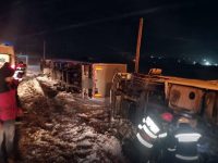 Accident cu două tiruri la Grăniceşti