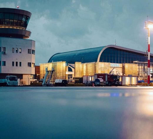 Cheltuieli cu aproape un sfert mai mari la Aeroportul „Ştefan cel Mare”