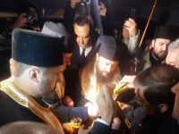 Sfânta Lumină de la Ierusalim va fi adusă şi în acest an în Arhiepiscopia Sucevei şi Rădăuţilor în ajunul Învierii Domnului