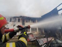Pompierii suceveni au salvat de la incendiu Şcoala Gimnazială din Găineşti