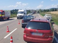 Accident cu trei autoturisme, la Dărmăneşti