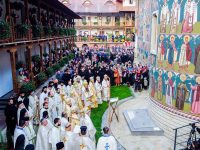 Mănăstirea Sihăstria Râşcăi – înveşmântată în lumină şi har