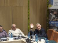 Un consilier PSD a răbufnit în plenul CJ Suceava după ce nişte cisterne ucrainene au blocat podul provizoriu de la Milişăuţi
