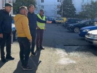 Sesizat de cetăţeni că lucrări ale ACET au afectat o parcare modernizată, viceprimarul Lucian Harşovschi a dispus refacerea zonei şi amendarea firmei de utilităţi