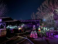 Incendiu la un gater, izbucnit de la jarul căzut din sobă