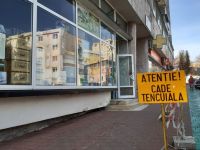 Creştere a numărului de intervenţii ale pompierilor la căderile de tencuială de pe faţadele învechite ale blocurilor
