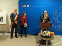 Gheorghe Flutur, la inaugurarea expoziţiei „Noi, poporul” a Ambasadei SUA a vorbit despre bucovinenii care au plecat în SUA