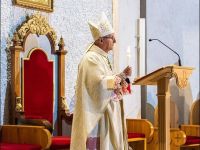 Trăim vremuri care pot face să încolţească cu uşurinţă în inimile noastre frica, nesiguranţa, neîncrederea