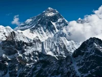 Două recorduri mondiale au fost înregistrate pe Muntele Everest