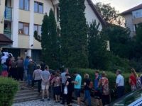 Alegătorii din judeţ au fost aşteptaţi ieri la urne