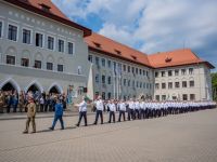Încep înscrierile pentru colegiile naţionale militare