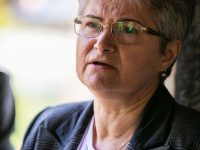 Elena Murariu, artist plastic de talie mondială, născută în judeţul Suceava, expune la Cazinoul Băilor din Vatra Dornei 114 lucrări de pictură şi grafică
