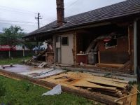 Explozie la o casă din Plutoniţa, din cauza acumulării de gaze