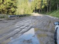 DRDP Iaşi cere Prefecturii să găsească responsabilii pentru blocarea DN 18 în urma inundaţiilor cauzate de pârâul Brătila