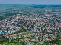Întotdeauna am susţinut dezvoltatorii imobiliari. Câştigăm bani şi noi, şi primăria