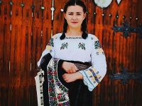 Diana Ionela Călinescu a câştigat trofeul Festivalului „Maria Surpat – Mina Pîslaru”