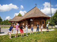 Pastoraţia satelor – şansă şi provocare pentru preoţii aflaţi la începutul slujirii preoţeşti
