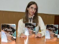 „Fata de la cafenea” de Amalia-Maria Buculei