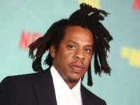 Fanii fără bilete au forţat intrarea la un concert Jay-Z