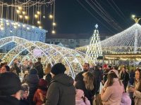 Spiritul sărbătorilor a fost aprins la Suceava de campionii olimpici Ionela şi Marius Cozmiuc