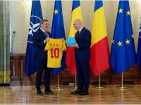 Gheorghe Hagi, aproape în lacrimi după ce a primit cea mai înaltă distincţie a statului român