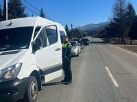 Peste 500 de persoane şi vehicule au fost controlate