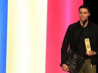 David Popovici, distins cu premiul pentru cel mai bun sportiv al anului trecut la Gala „Campionii Nataţiei 2024”