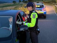 Peste 870 de amenzi aplicate şi 103 infracţiuni constatate în minivacanţa pascală