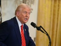 Donald Trump acuză că paracetamolul provoacă autism