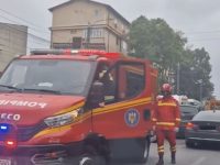 Accident cu trei autoturisme