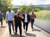 Botoşana şi Cacica vor beneficia, în sfârşit, de un drum judeţean modern, asfaltat corespunzător, fără gropi sau petice
