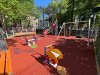 Trei locuri de joacă moderne au fost inaugurate de 1 Mai