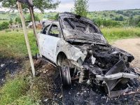 Autoturism mistuit de flăcări la Soloneţu Nou
