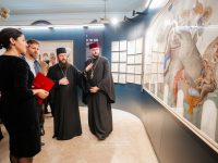 Expoziţia „Mozaicul Catedralei Naţionale – sinteză şi reafirmare” a fost vernisată la Palatul Dornelor în ziua prăznuirii Sfântului Ioan cel Nou de la Suceava