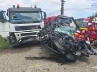 În urma unui accident rutier grav, o femeie şi-a pierdut viaţa