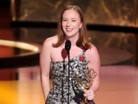 Actriţa americană Hannah Einbinder strigă „Free Palestine” la gala Emmy
