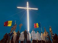 Sfinţirea Crucii de pe Dealul Observatorului din Cumpărătura – semn de credinţă şi jertfă